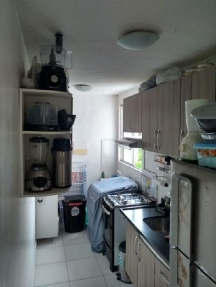 Apartamento à venda com 2 quartos, 42m² - Foto 2