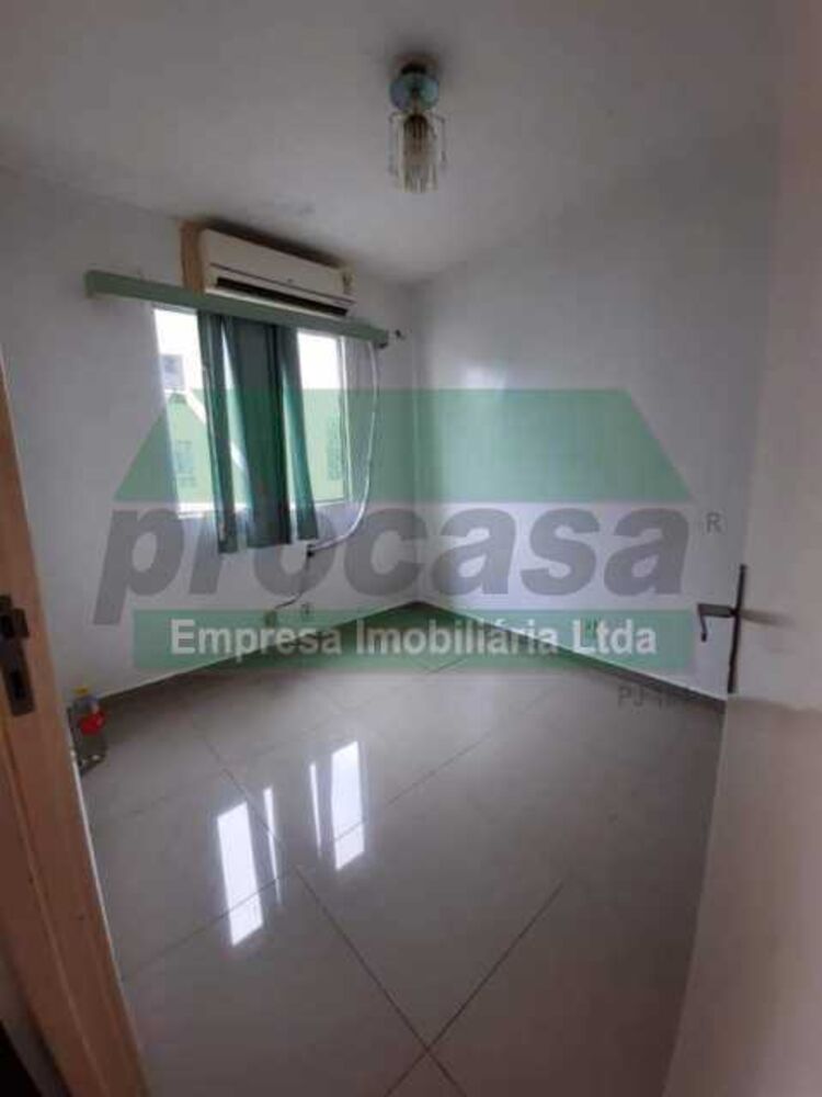 Apartamento à venda com 3 quartos, 50m² - Foto 2