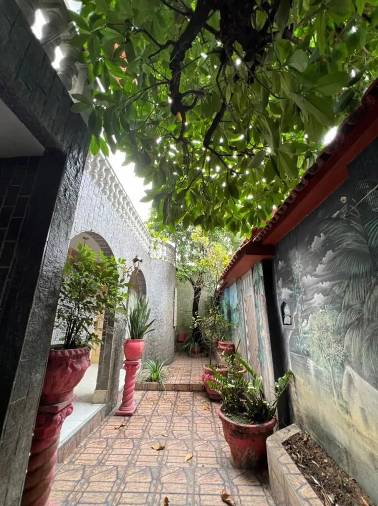 Casa, 8 quartos, 670 m² - Foto 2