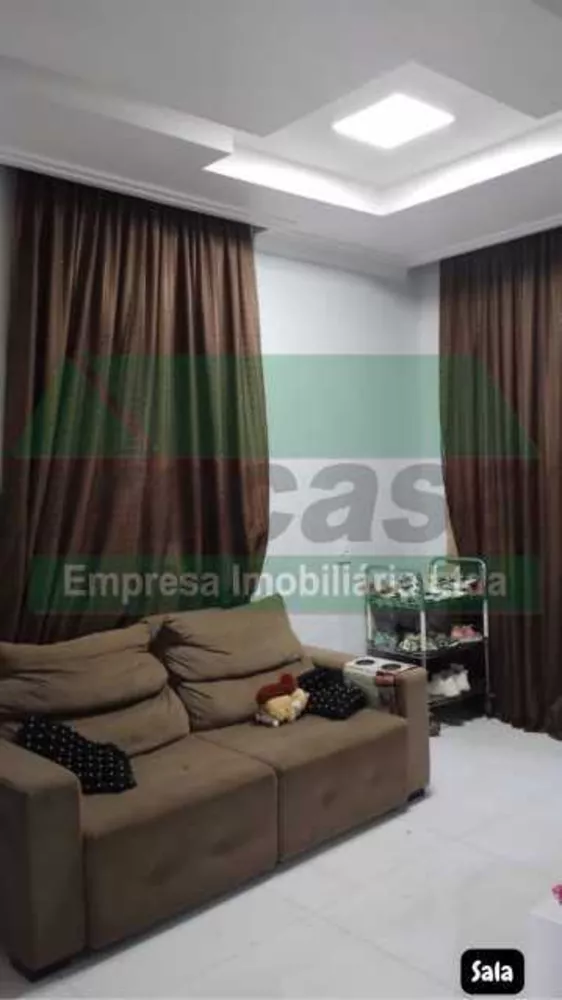 Casa à venda com 3 quartos, 180m² - Foto 4