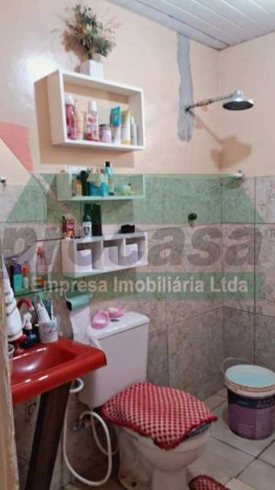 Casa à venda com 2 quartos, 208m² - Foto 4