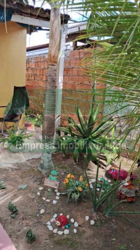 Casa à venda com 2 quartos, 208m² - Foto 2