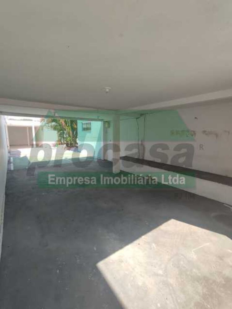 Casa à venda com 4 quartos, 250m² - Foto 19