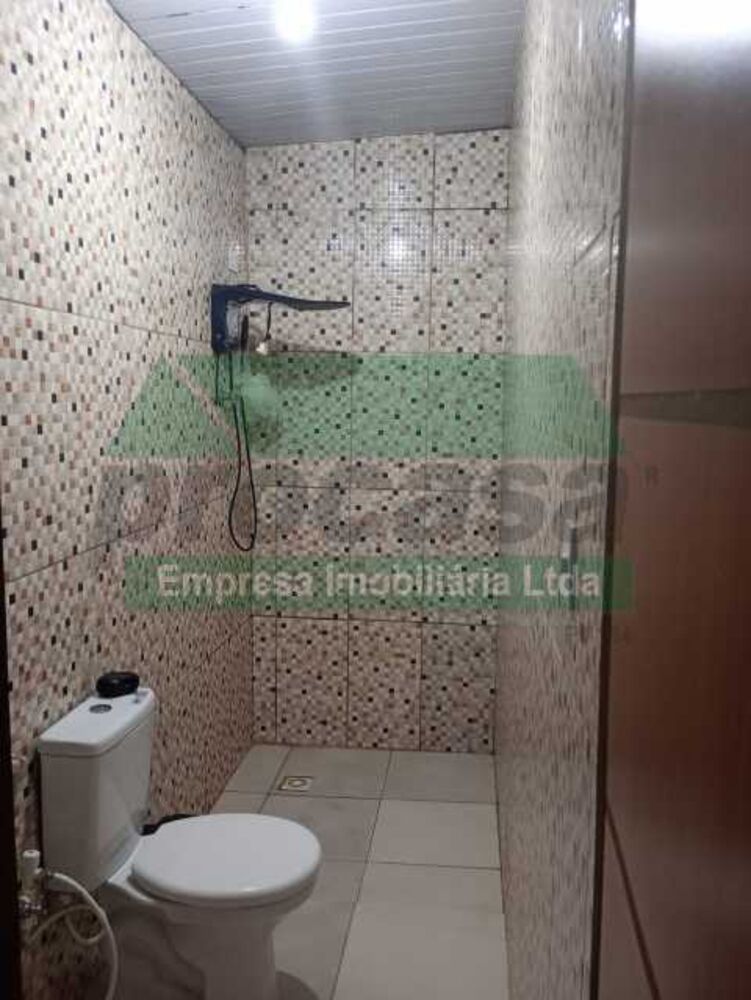Casa à venda com 2 quartos, 80m² - Foto 4