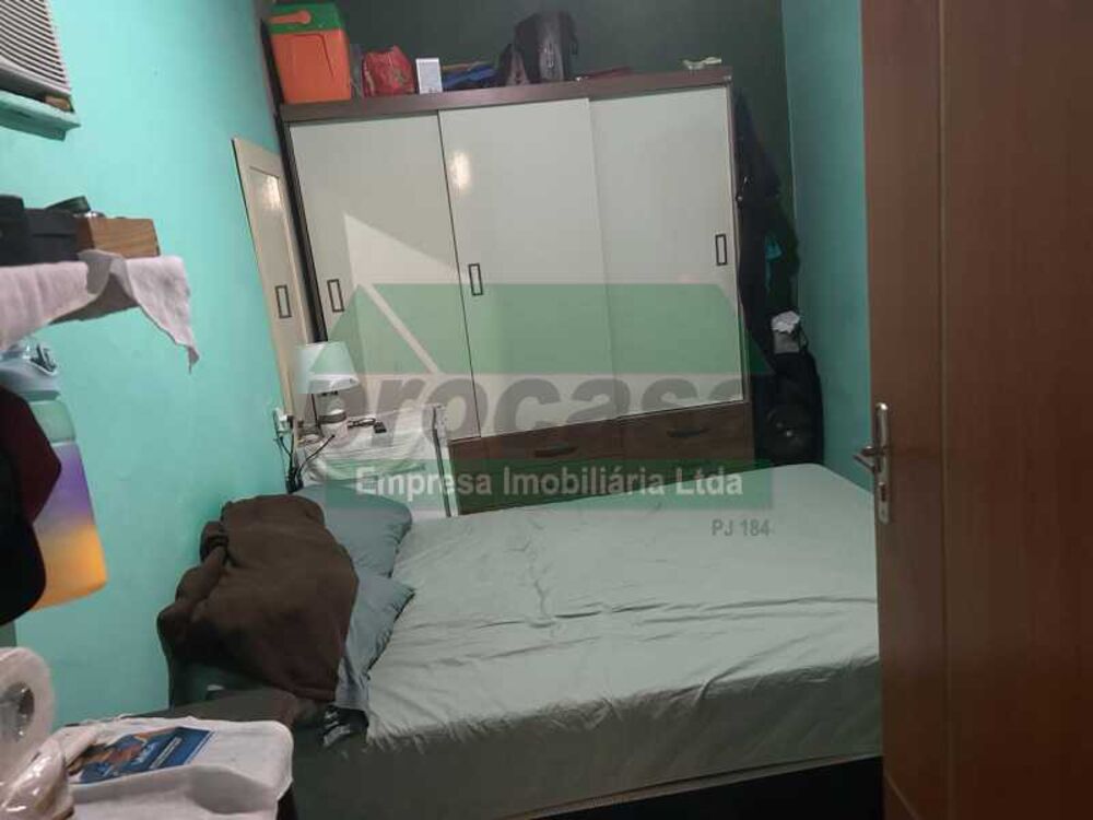 Casa à venda com 3 quartos, 100m² - Foto 3