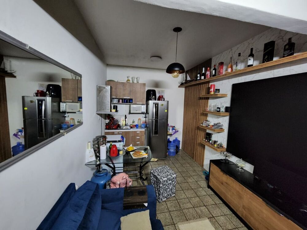 Apartamento à venda com 2 quartos, 62m² - Foto 2