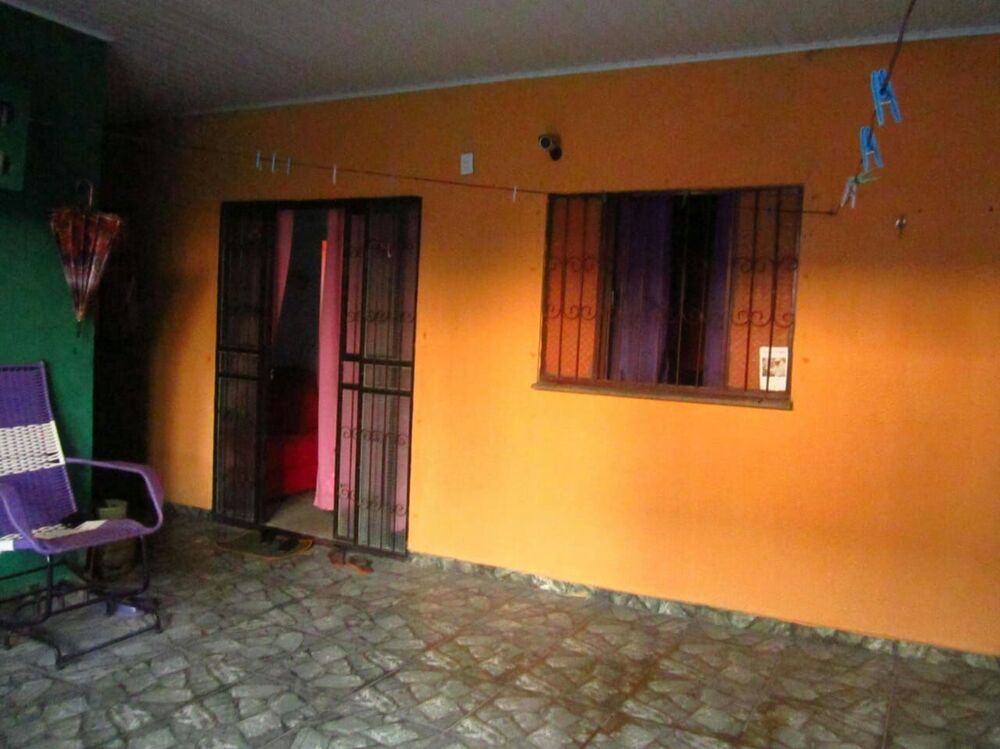 Casa Comercial à venda com 3 quartos, 128m² - Foto 2