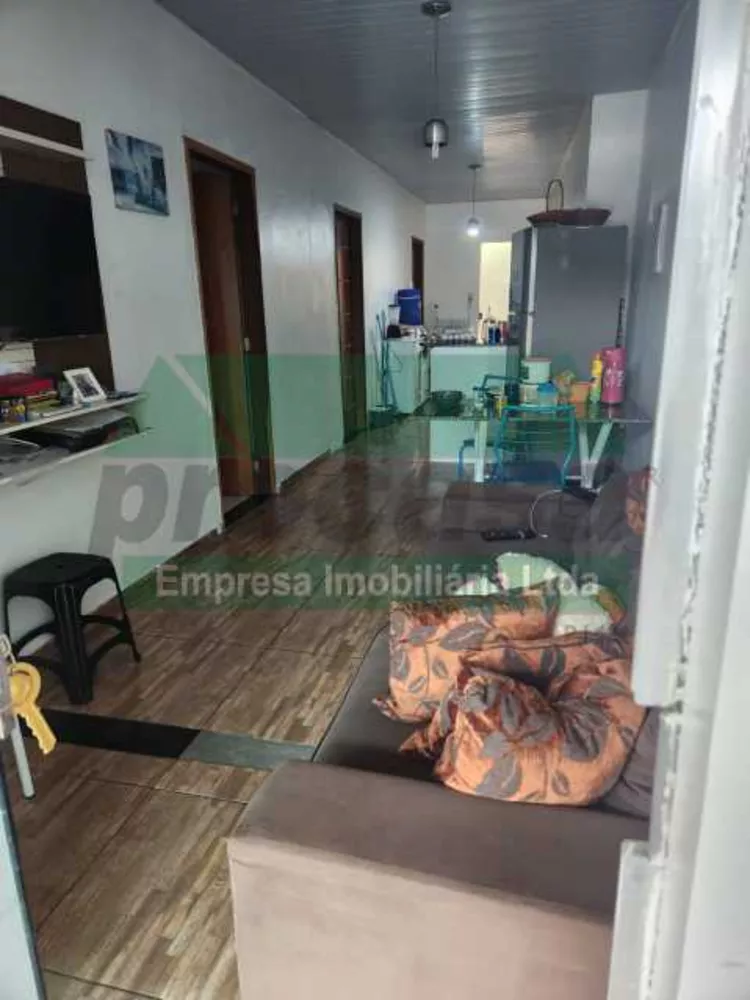 Casa à venda com 3 quartos, 250m² - Foto 4