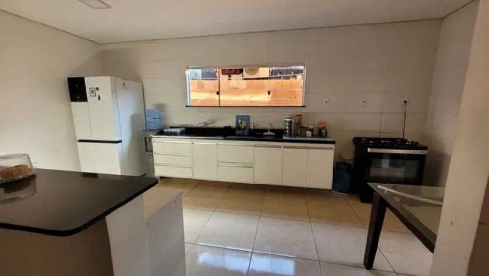 Casa, 2 quartos, 528 m² - Foto 1