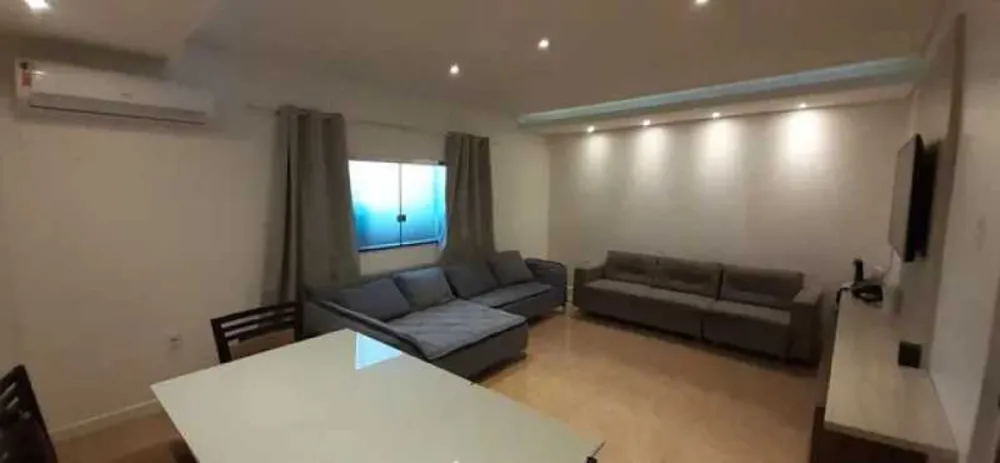 Casa, 2 quartos, 528 m² - Foto 1