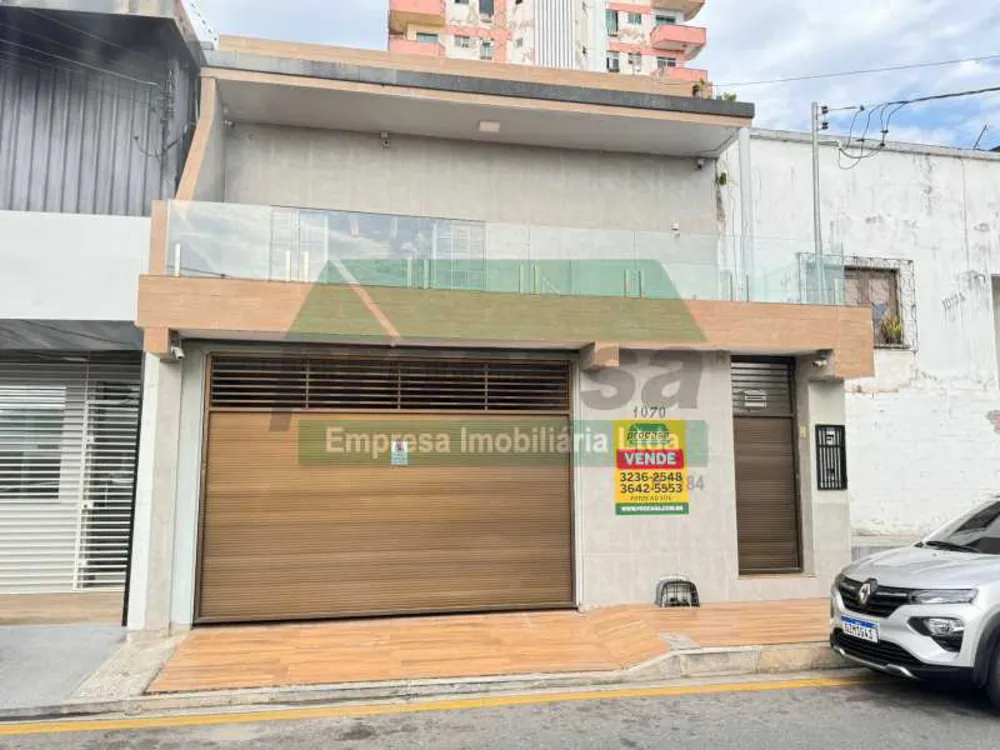 Casa, 4 quartos, 239 m² - Foto 1