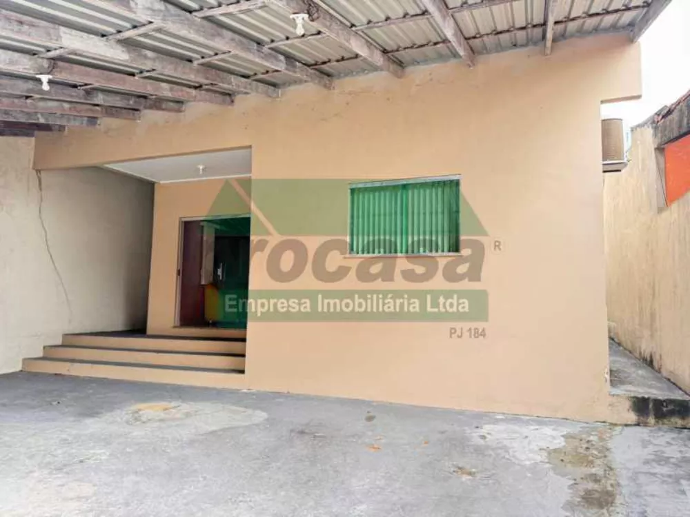 Casa à venda com 3 quartos, 250m² - Foto 2