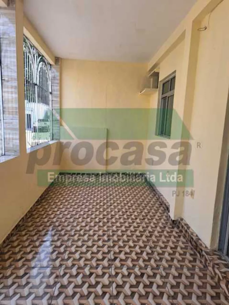 Casa para alugar com 3 quartos, 90m² - Foto 2