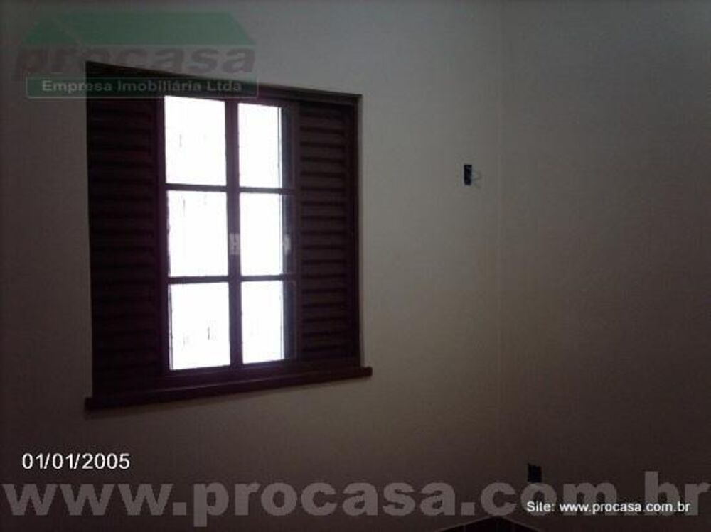 Casa, 3 quartos, 220 m² - Foto 1