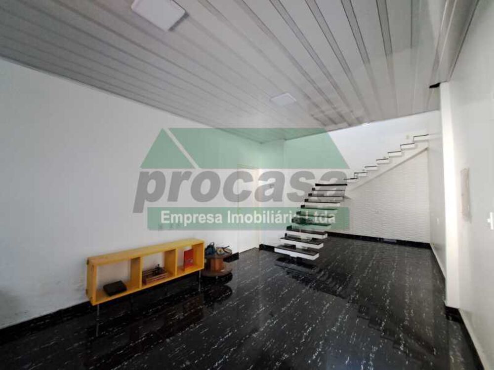 Casa à venda com 3 quartos, 450m² - Foto 3