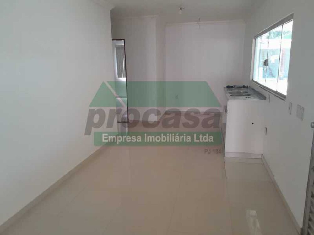 Casa à venda com 2 quartos, 315m² - Foto 1