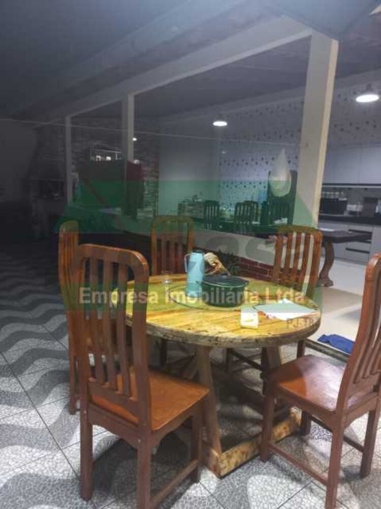 Casa à venda com 4 quartos, 450m² - Foto 3