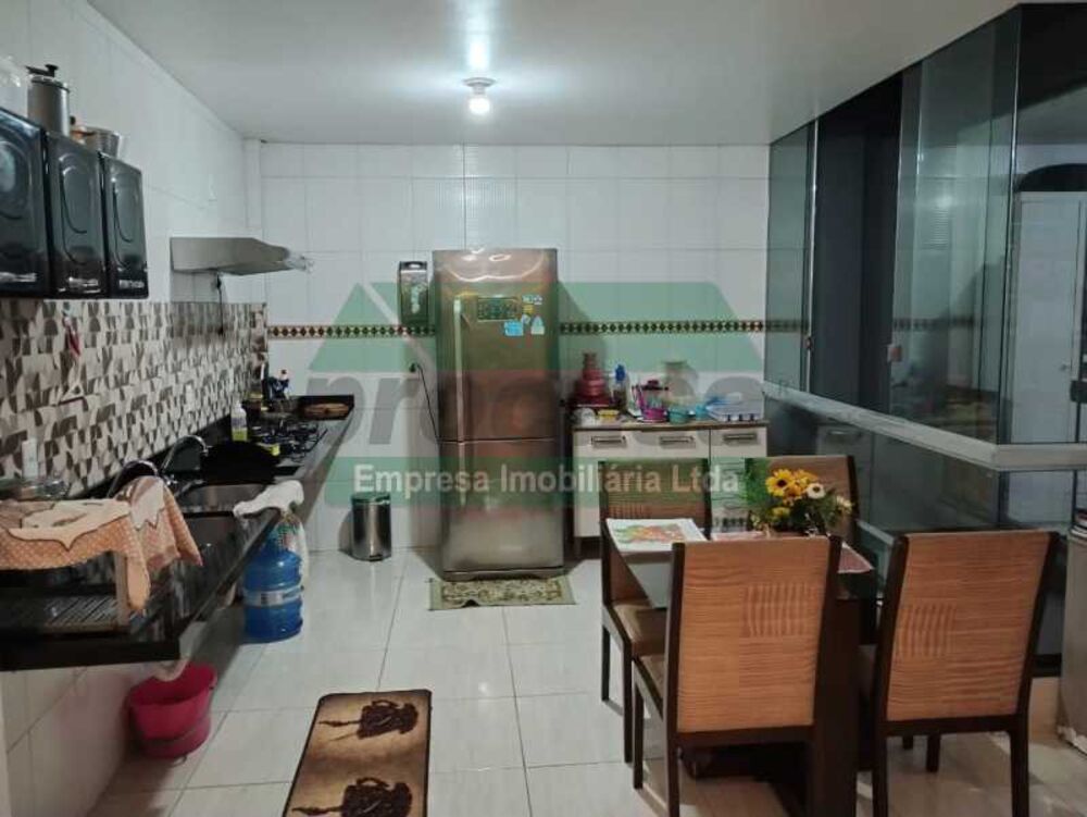 Casa à venda com 1 quarto, 83m² - Foto 3