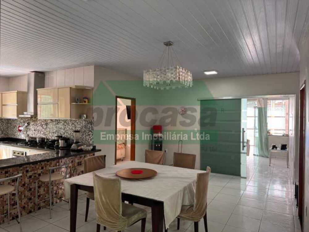Casa, 4 quartos, 240 m² - Foto 11