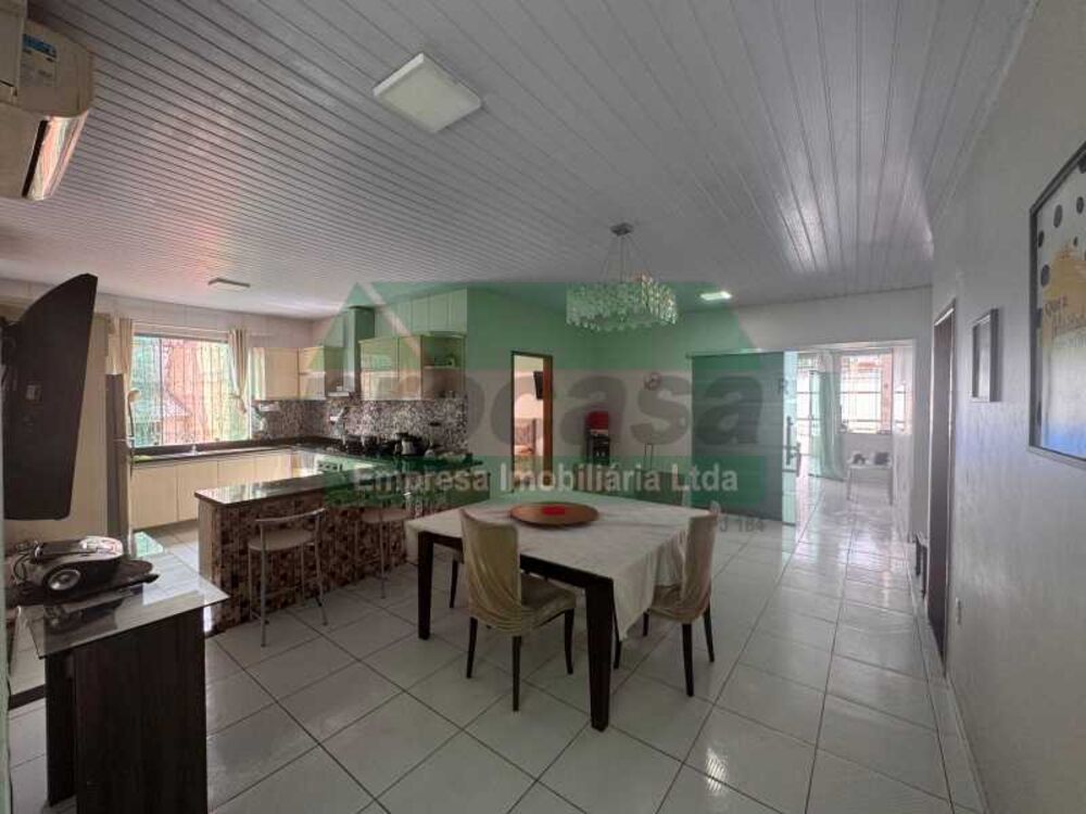 Casa, 4 quartos, 240 m² - Foto 12
