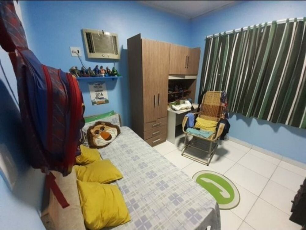 Casa de Condomínio à venda com 3 quartos, 250m² - Foto 3