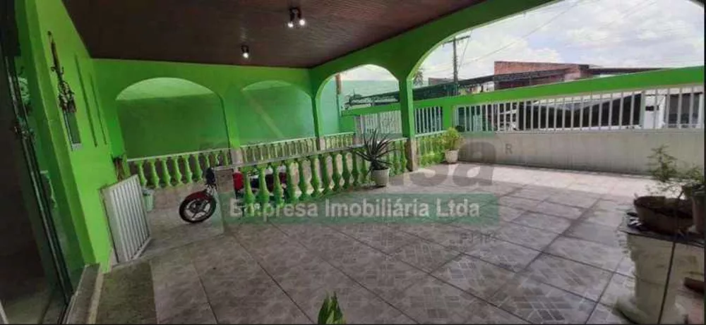 Casa à venda com 3 quartos, 440m² - Foto 2