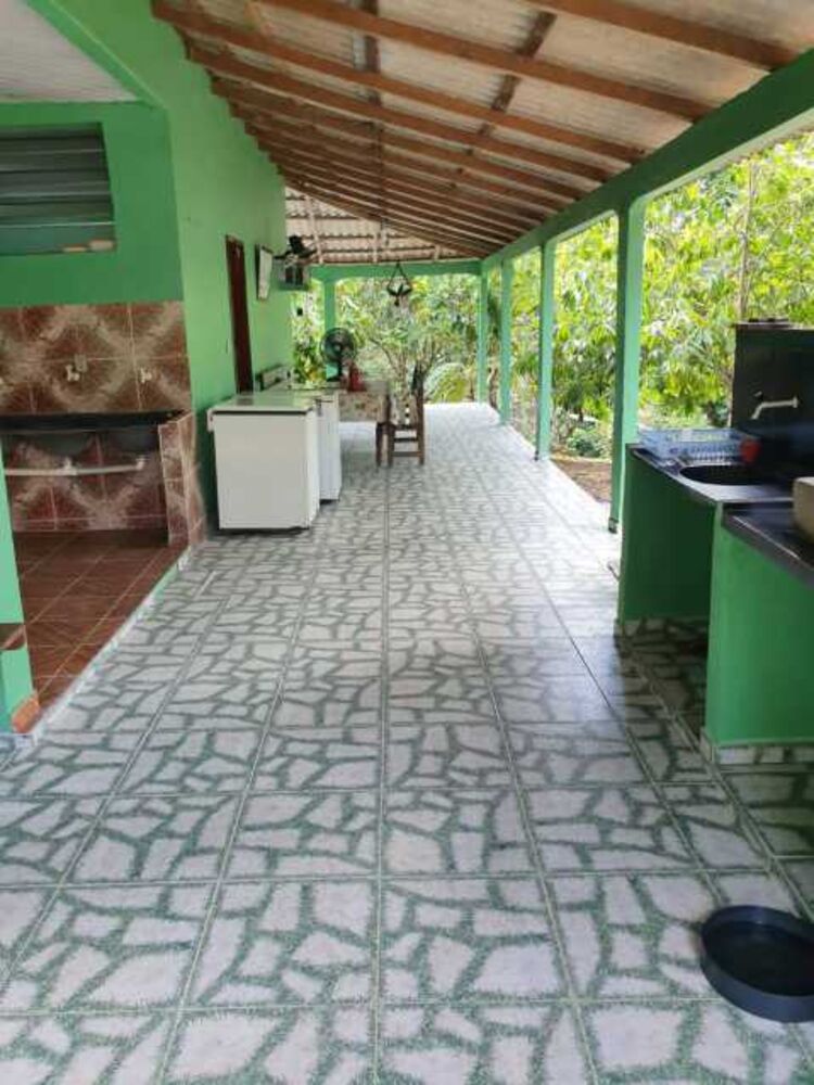 Chácara à venda com 4 quartos, 210m² - Foto 3