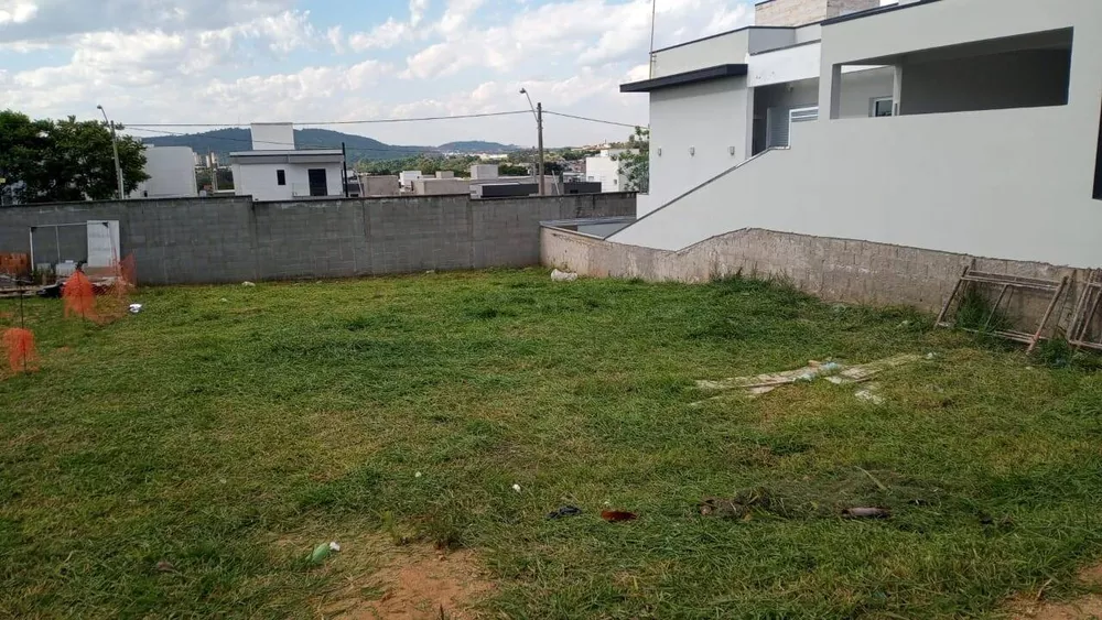 Terreno à venda, 300m² - Foto 1