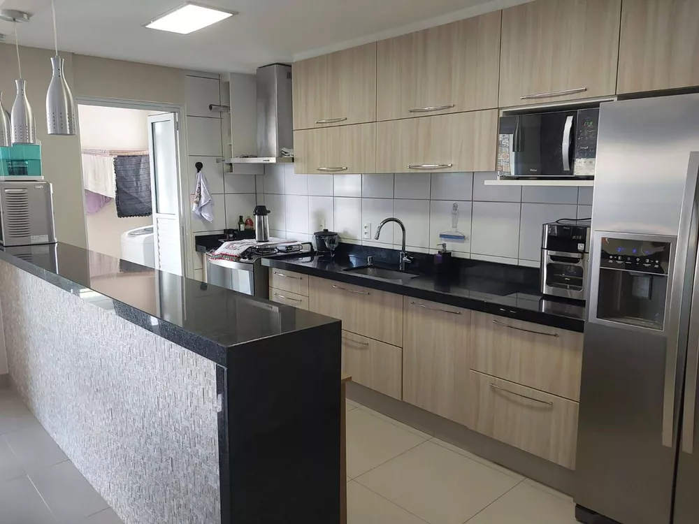 Apartamento à venda com 3 quartos, 131m² - Foto 4