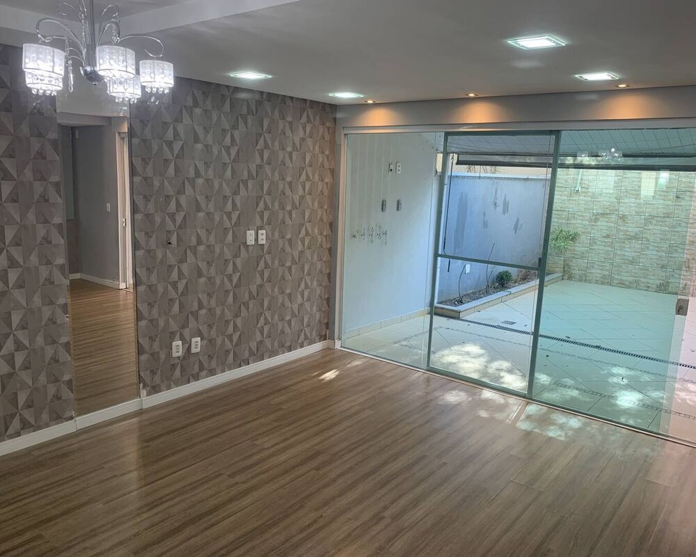 Casa de Condomínio para alugar com 3 quartos, 125m² - Foto 4