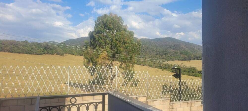 Casa de Condomínio para alugar com 4 quartos, 300m² - Foto 6