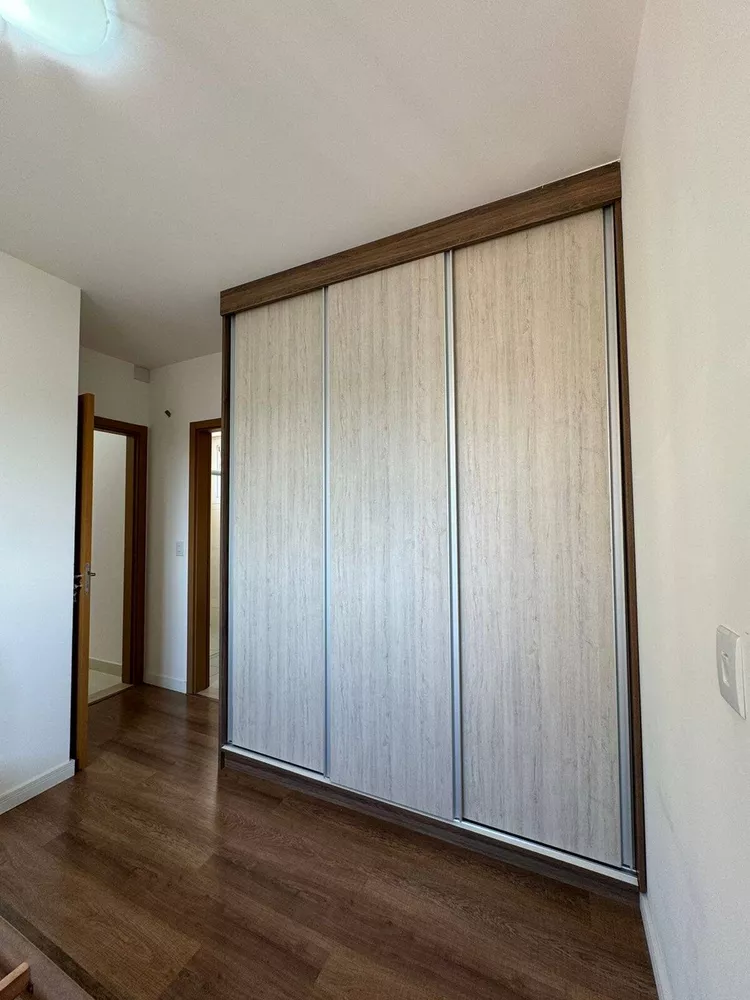 Apartamento para alugar com 3 quartos, 77m² - Foto 4