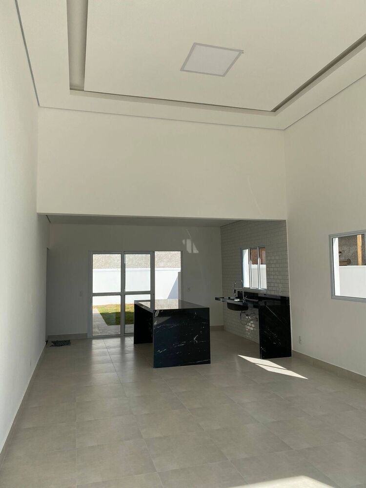 Casa de Condomínio à venda com 3 quartos, 300m² - Foto 4