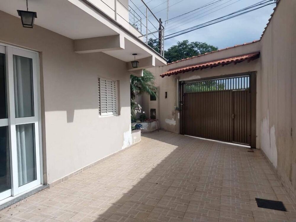 Casa para alugar com 4 quartos, 537m² - Foto 4