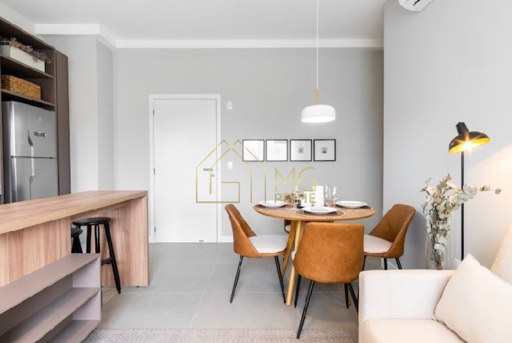 Apartamento à venda com 2 quartos, 65m² - Foto 2