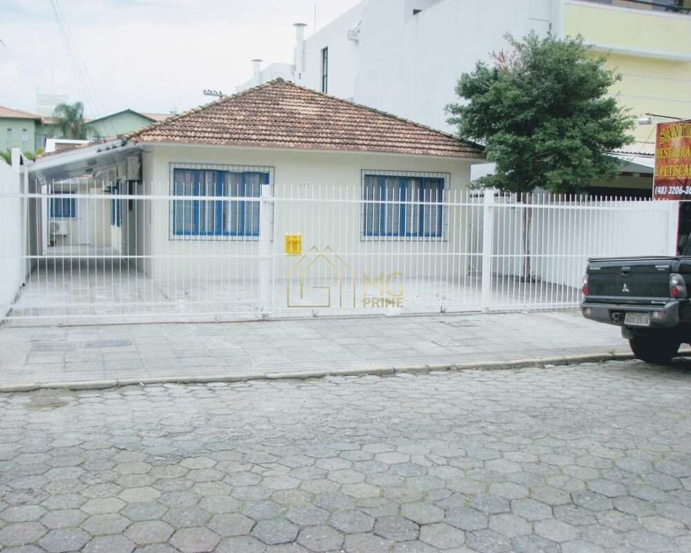 Hotel à venda com 5 quartos, 260m² - Foto 1