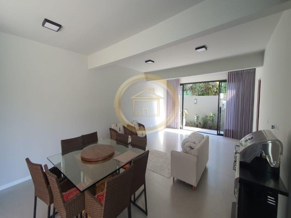 Casa, 3 quartos, 243 m² - Foto 3