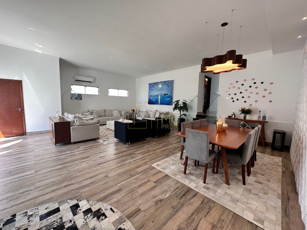 Casa, 4 quartos, 290 m² - Foto 1