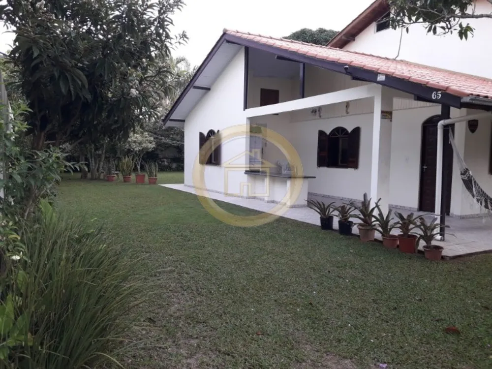 Casa, 7 quartos, 200 m² - Foto 1
