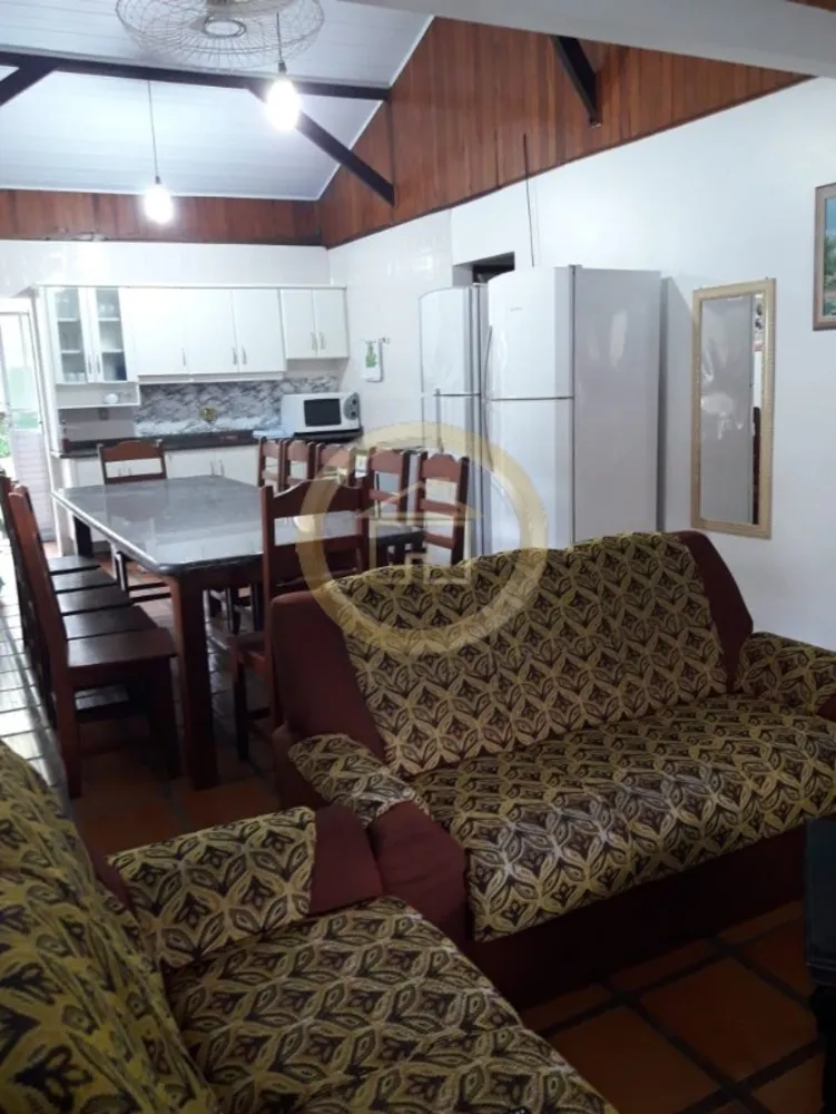 Casa, 7 quartos, 200 m² - Foto 4