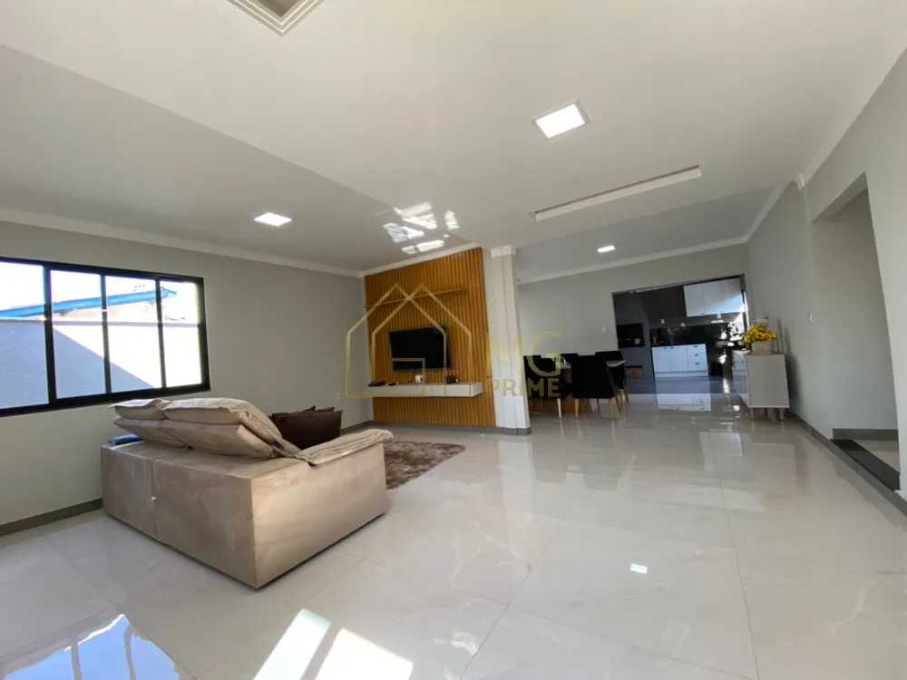 Casa, 4 quartos, 170 m² - Foto 2