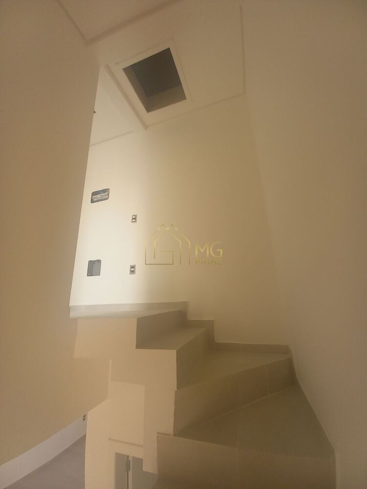 Casa à venda com 2 quartos, 85m² - Foto 1