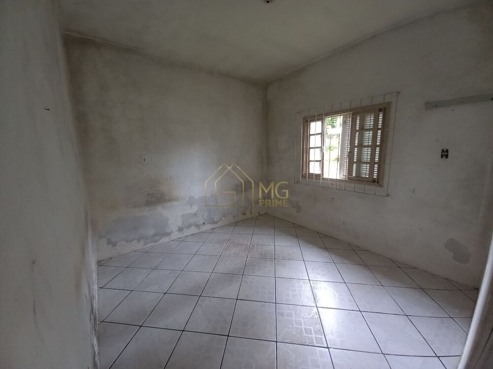 Casa à venda com 2 quartos, 120m² - Foto 2