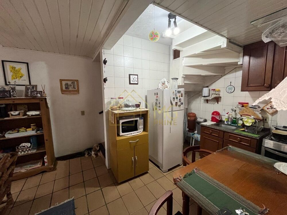 Casa à venda com 3 quartos, 90m² - Foto 5