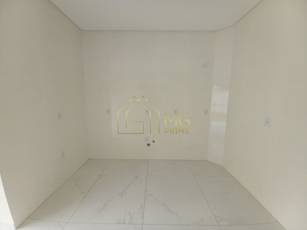 Casa à venda com 2 quartos, 98m² - Foto 2