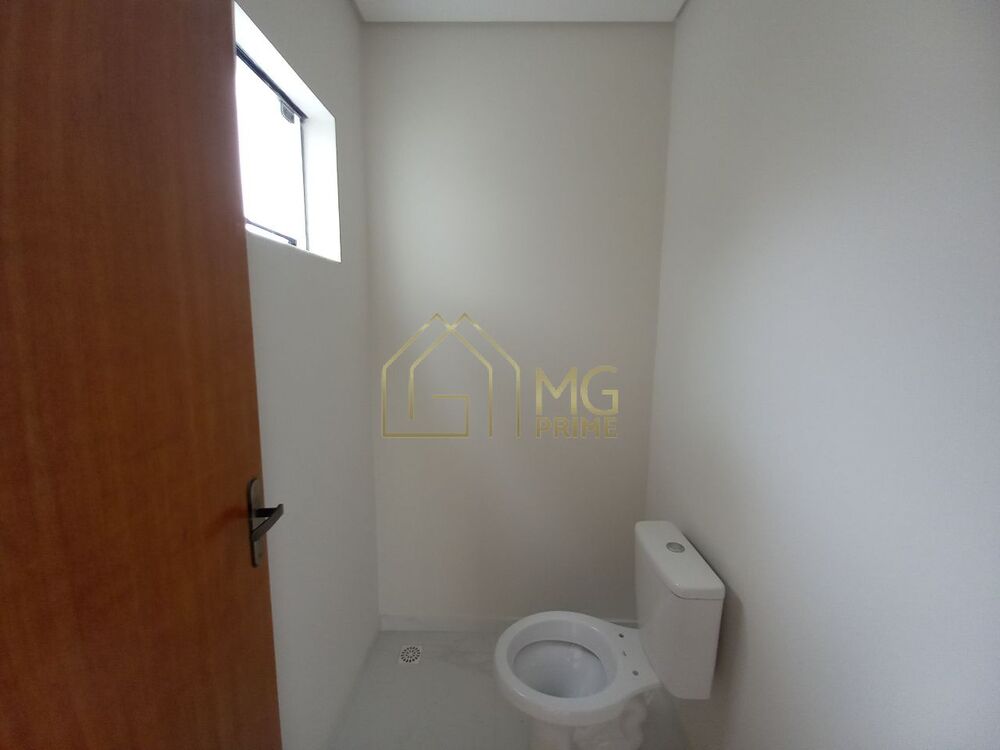 Casa à venda com 2 quartos, 98m² - Foto 1