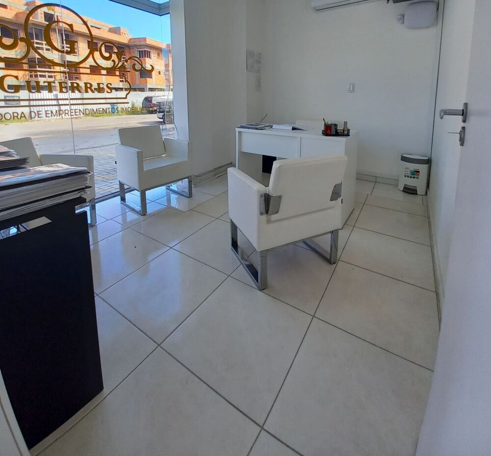 Conjunto Comercial-Sala à venda com 2 quartos, 66m² - Foto 1