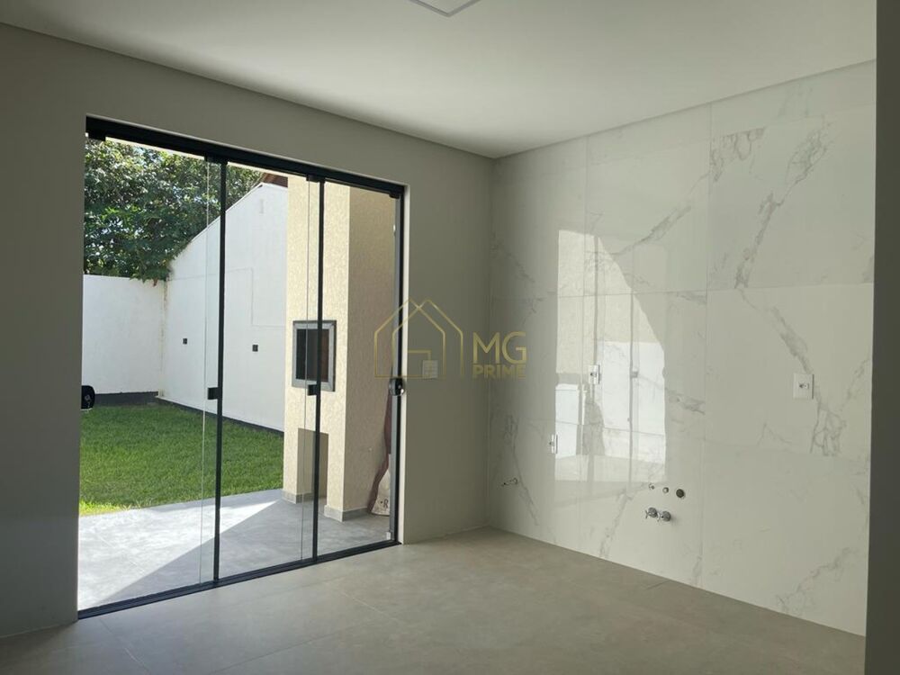 Casa à venda com 2 quartos, 148m² - Foto 2