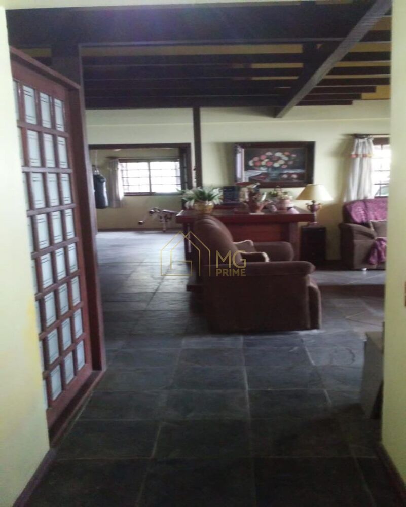 Casa à venda com 3 quartos, 285m² - Foto 5