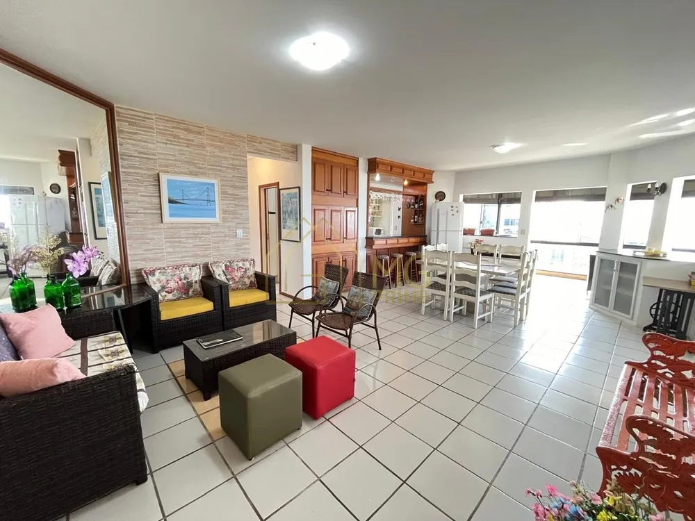 Cobertura, 4 quartos, 216 m² - Foto 3